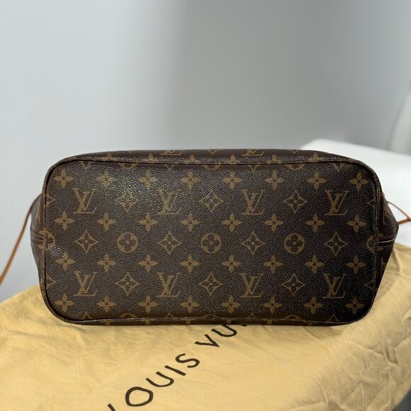 SOLD TYSM Louis Vuitton Neverfull MM with Pouch - Picture 11 of 13